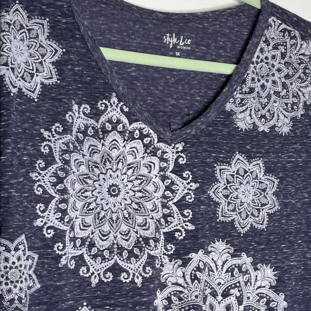 Style & Co. Plus Size Macy’s purple Mandala short sleeve T-Shirt Size 2X - Picture 3 of 9